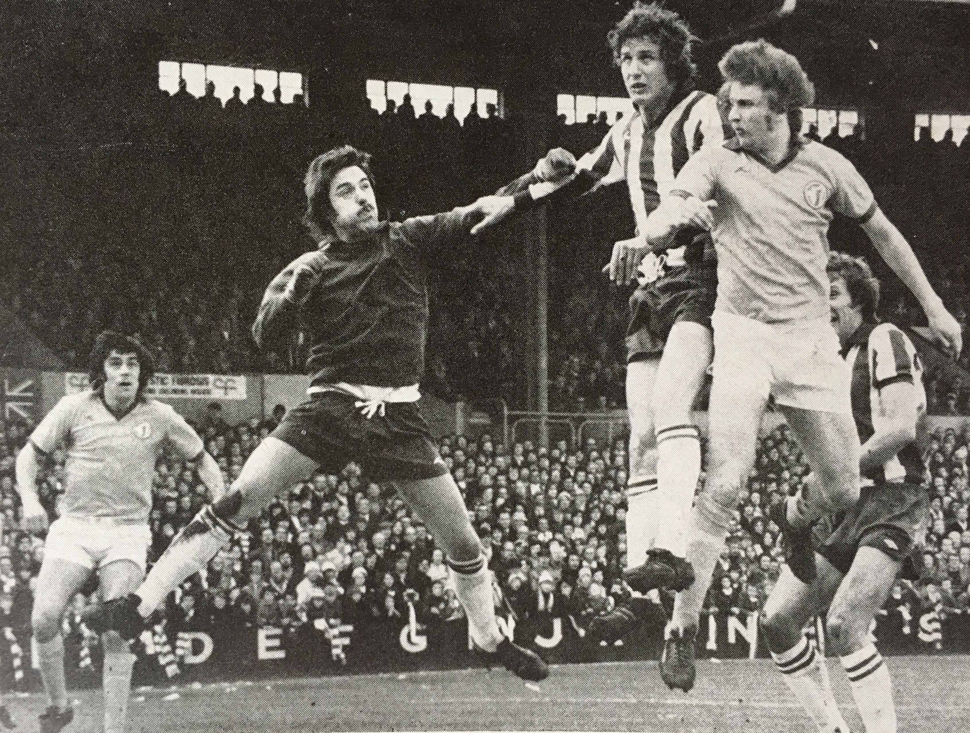 1 ES action v Mansfield